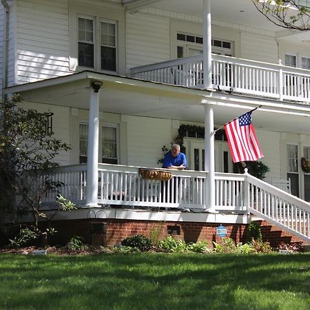 Buffalo Tavern Bed And Breakfast West Jefferson Exterior photo