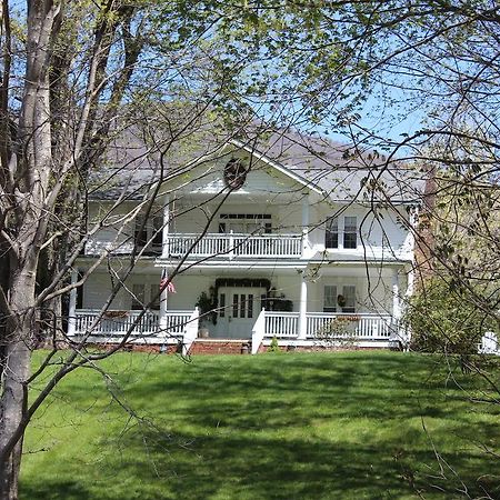 Buffalo Tavern Bed And Breakfast West Jefferson Exterior photo