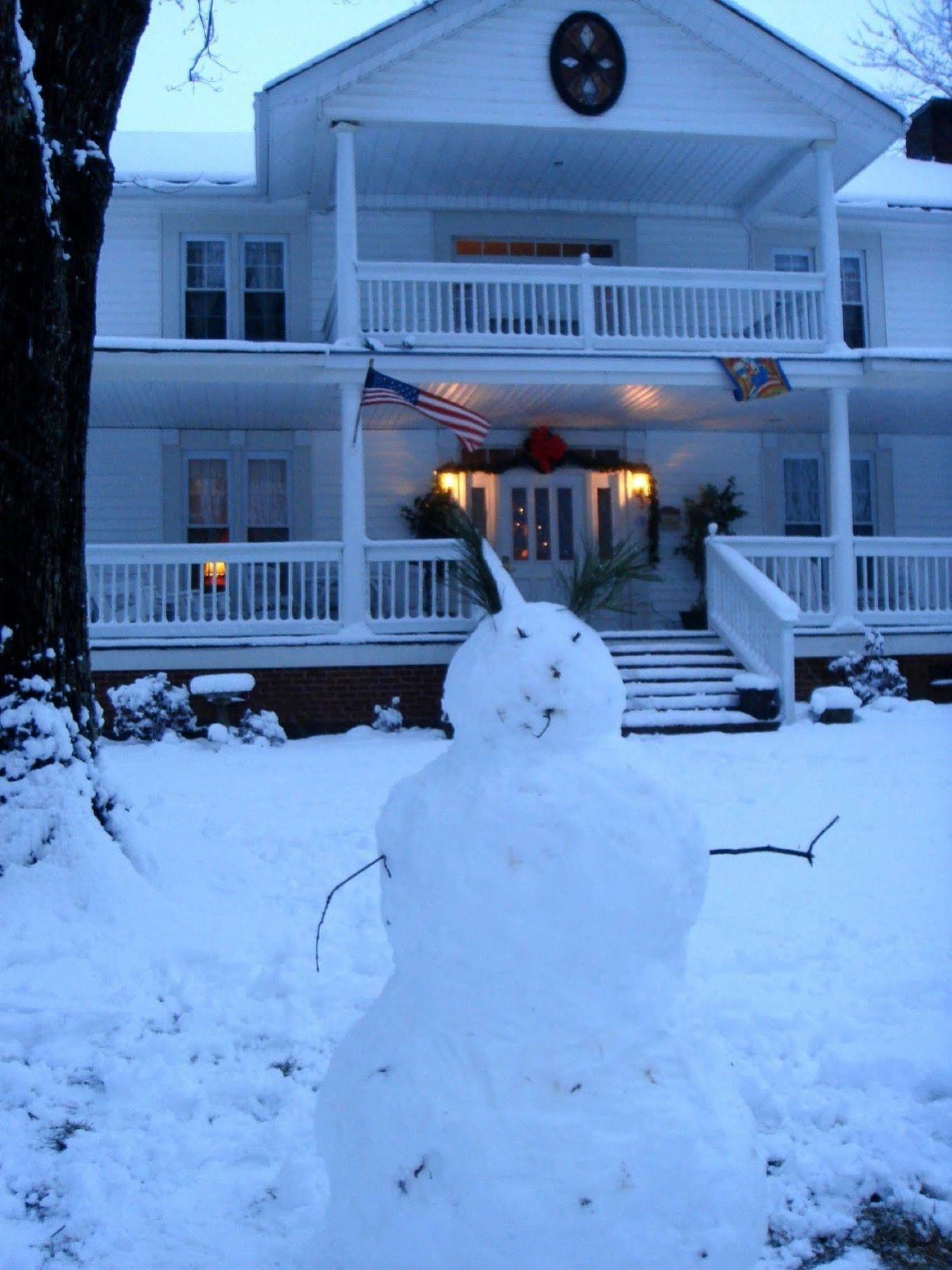 Buffalo Tavern Bed And Breakfast West Jefferson Exterior photo